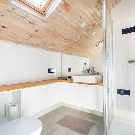 Casa Selina * Estoril